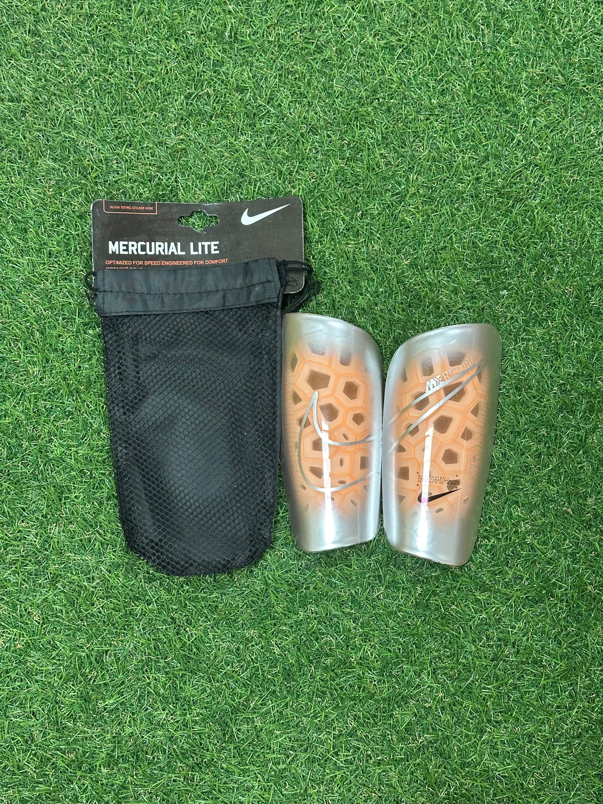 Щитки Nike Mercurial