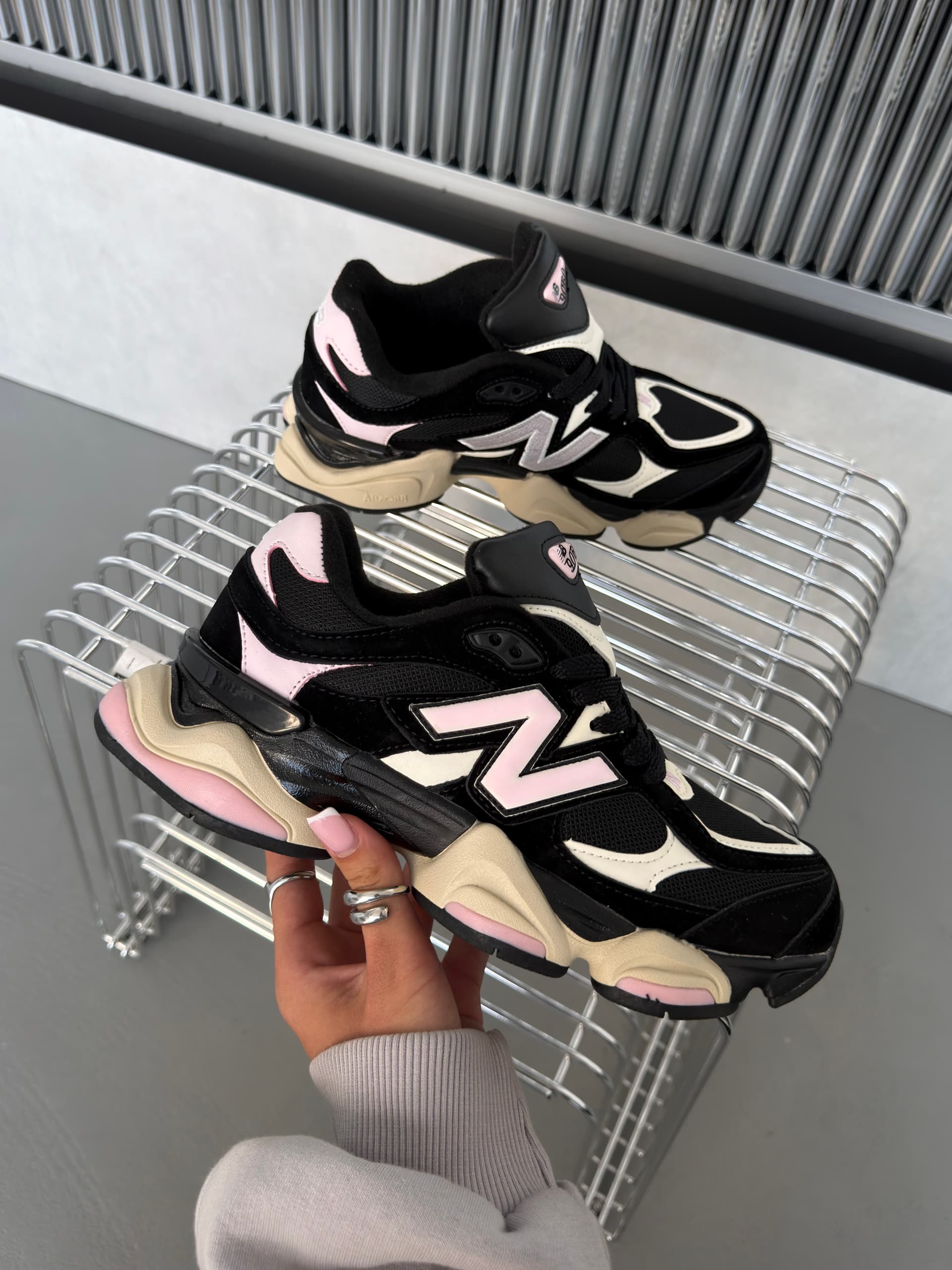 New Balance 9060 Black Pink, арт. NB133-1705645 — фото 1
